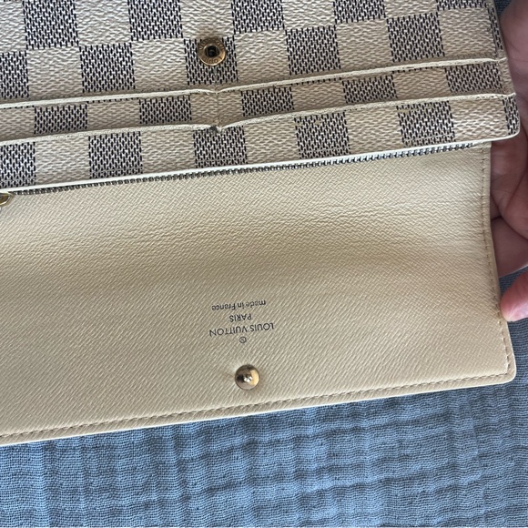 Louis Vuitton Sarah Azur Wallet - Picture 9 of 15